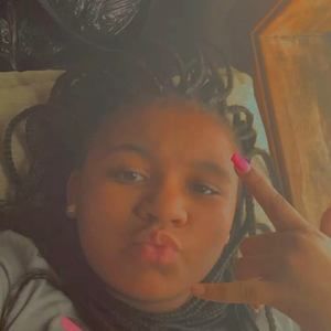 Meet your Posher, Marianna